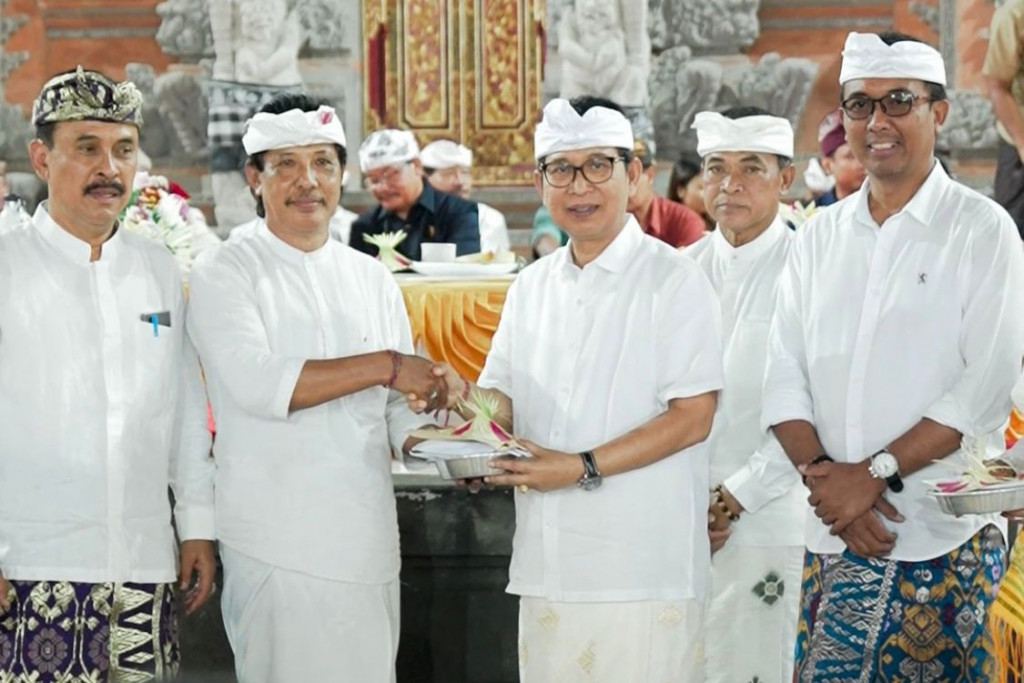 Karya Manusa Pitra Puja Bhaktining Suputra Desa Adat Pecatu Tahun 2025